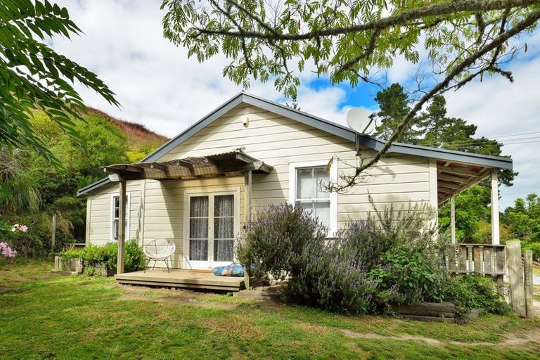 Photo of property in 83 Darwin Road, Outer Kaiti, Gisborne, 4010