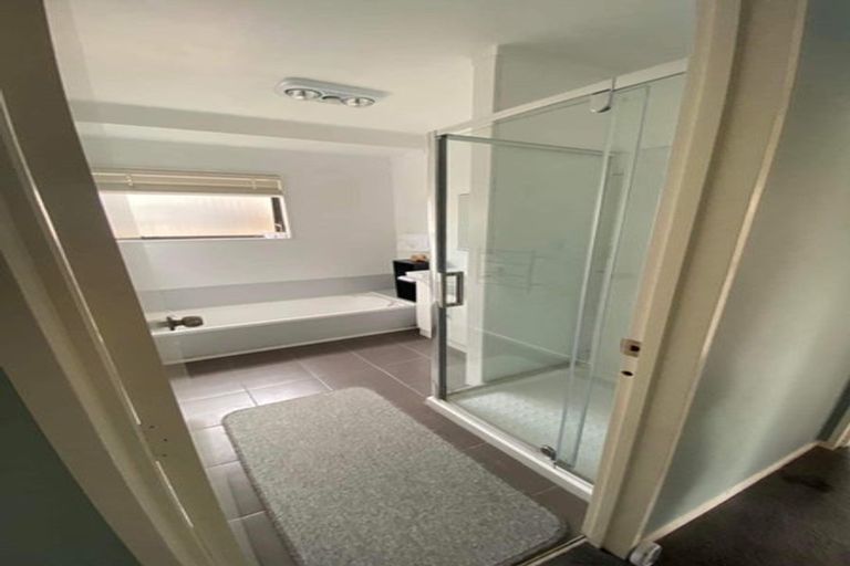 Photo of property in 6/1551 Great North Road, Waterview, Auckland, 1026