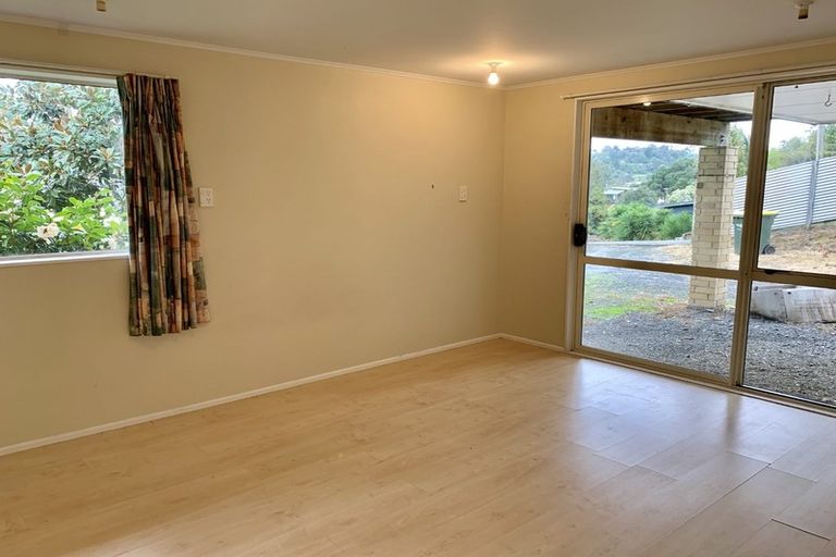 Photo of property in 65 Stillwater Crescent, Stillwater, Silverdale, 0993