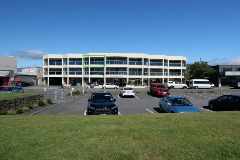 Photo of property in Ocean Apartments, 44-46 Marine Parade, Paraparaumu Beach, Paraparaumu, 5032
