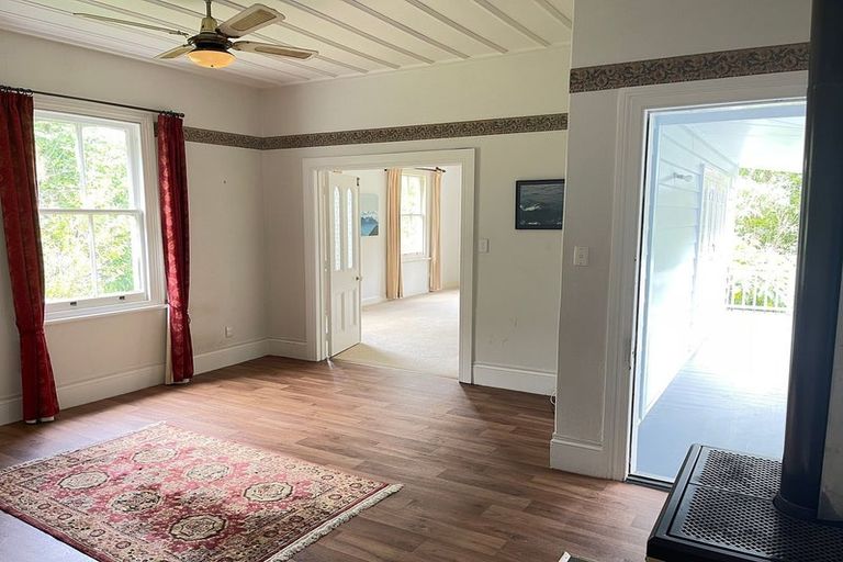 Photo of property in 41 Tuakau Road, Pukekohe, 2120