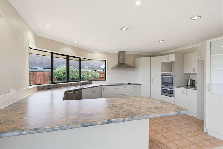 Photo of property in 66 Royal Oak Drive, Kelvin Grove, Palmerston North, 4414