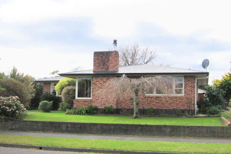 Photo of property in 15 Heatley Avenue, Hokowhitu, Palmerston North, 4410