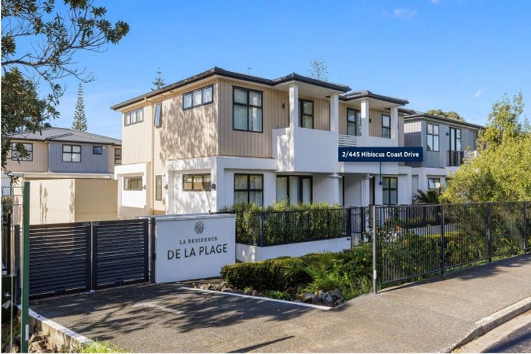 Photo of property in 2/445 Hibiscus Coast Highway, Orewa, 0931