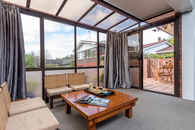 Photo of property in 2/83 Uxbridge Road, Cockle Bay, Auckland, 2014