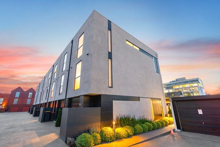 Photo of property in 8/35 Kilmore Street, Christchurch Central, Christchurch, 8013