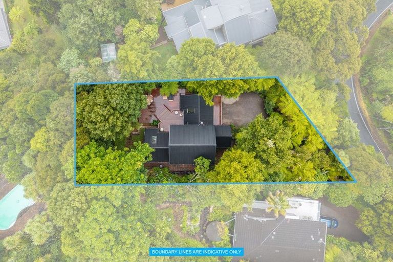 Photo of property in 189 Shaw Road, Oratia, Auckland, 0604