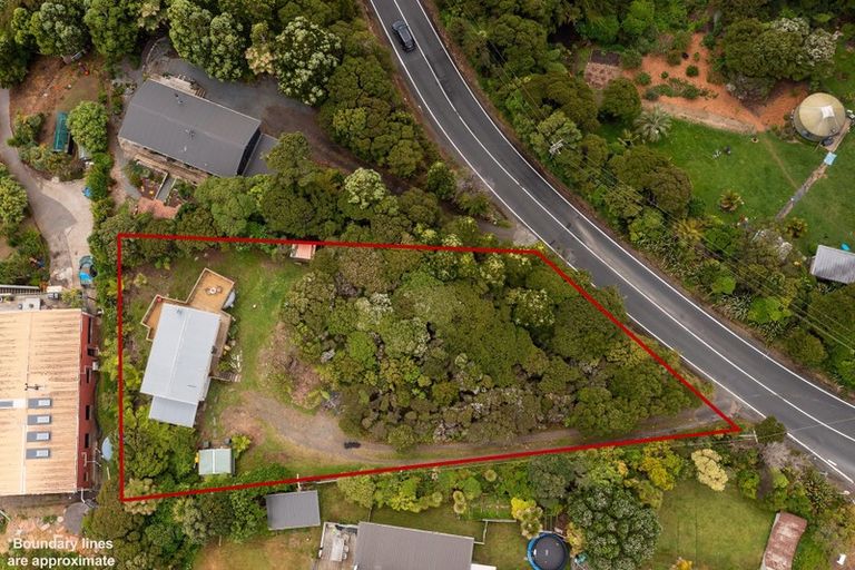 Photo of property in 145 Piha Road, Piha, New Lynn, 0772