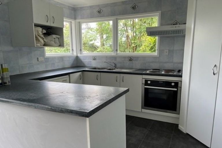 Photo of property in 23 Vina Place, Massey, Auckland, 0614