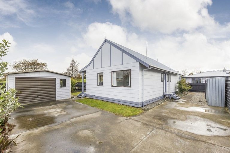 Photo of property in 7 Peter Hall Drive, Kelvin Grove, Palmerston North, 4414