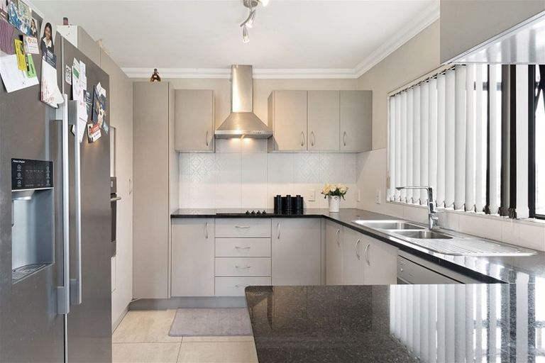 Photo of property in 24 Gordon Stanley Drive, Massey, Auckland, 0614