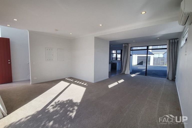 Photo of property in 9 Frank Gill Road, Hobsonville, Auckland, 0616