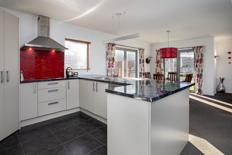 Photo of property in 6 Holdom Place, Clyde, 9330