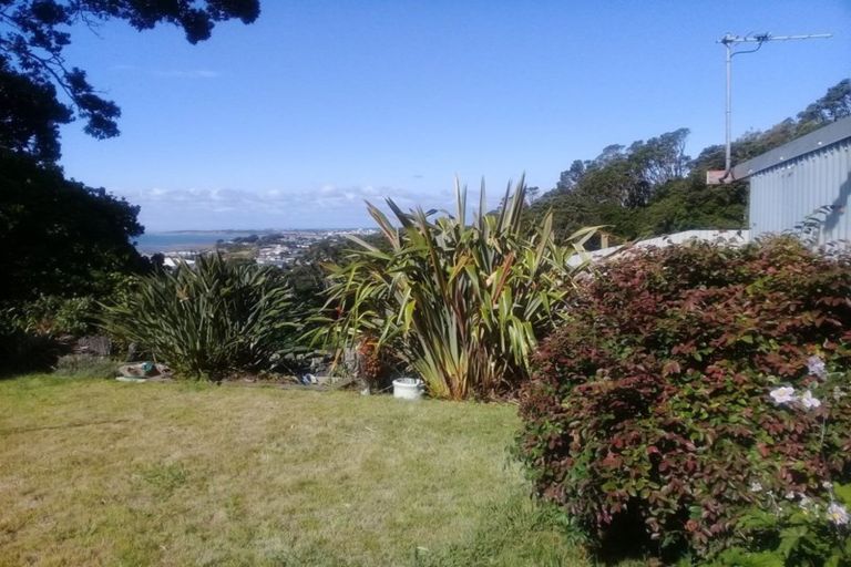 Photo of property in 6 Parris Street, Moturoa, New Plymouth, 4310