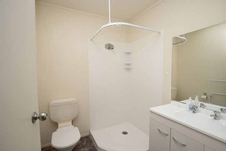 Photo of property in 50 Darlington Street, Ngatea, 3503