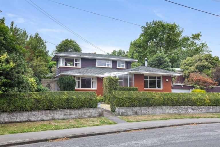 Photo of property in 100 Palatine Terrace, Saint Martins, Christchurch, 8022