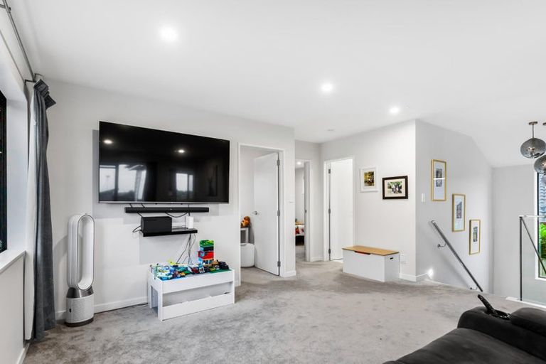 Photo of property in 45 Baumea Rise, Massey, Auckland, 0614