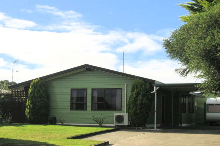 Photo of property in 70 Atherfold Crescent, Greenmeadows, Napier, 4112
