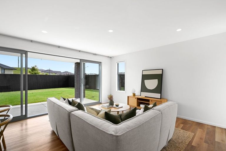 Photo of property in 1 Oolong Court, Huntington, Hamilton, 3210