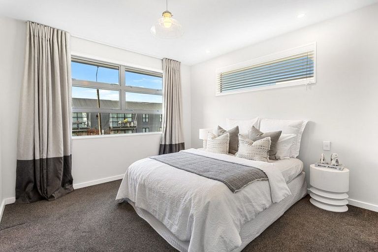 Photo of property in 11 Springfield Road, St Albans, Christchurch, 8014