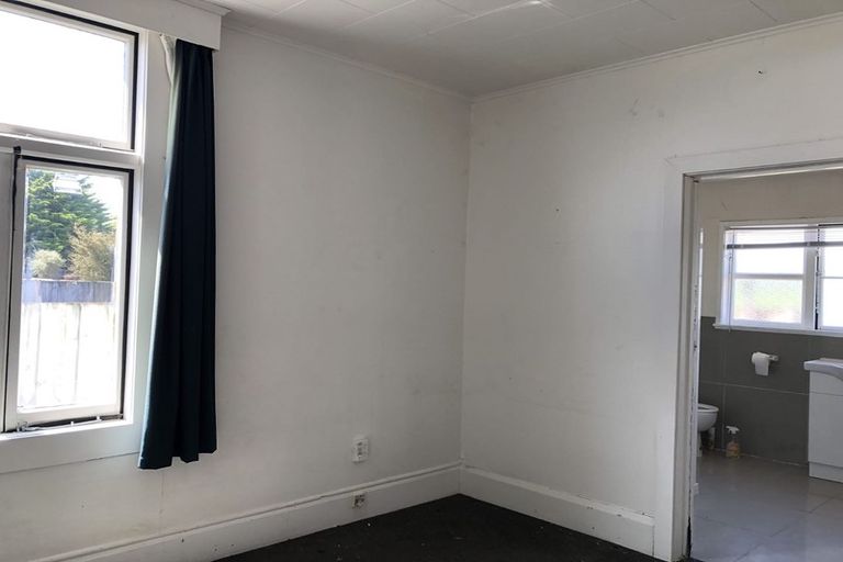 Photo of property in 42a Weraroa Road, Levin, 5510