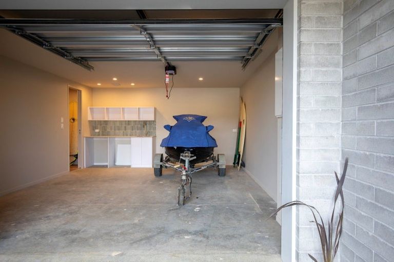 Photo of property in 28 Rangitahi Road, Raglan, 3225