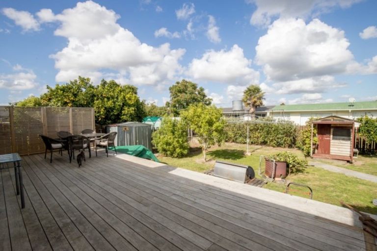 Photo of property in 13 Mahana Road, Ngatea, 3503