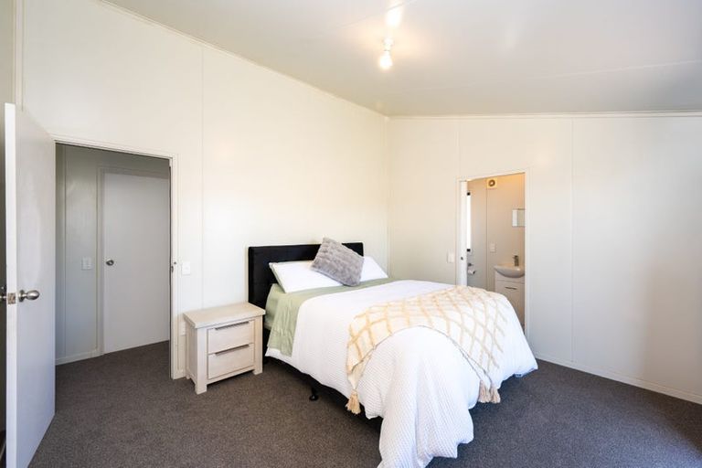 Photo of property in 1212a Willowpark Road North, Mayfair, Hastings, 4122