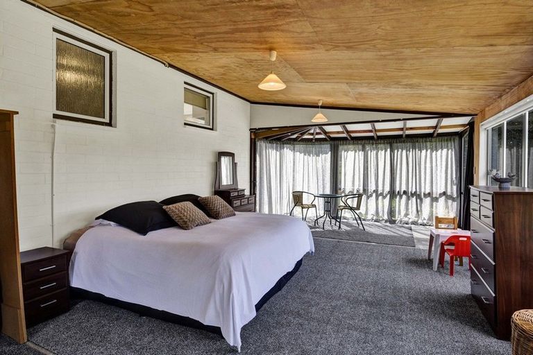 Photo of property in 13 Awai Road, Tarurutangi, New Plymouth, 4372