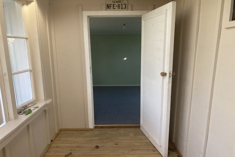 Photo of property in 22 Mahoe Street, Otaki Beach, Otaki, 5512