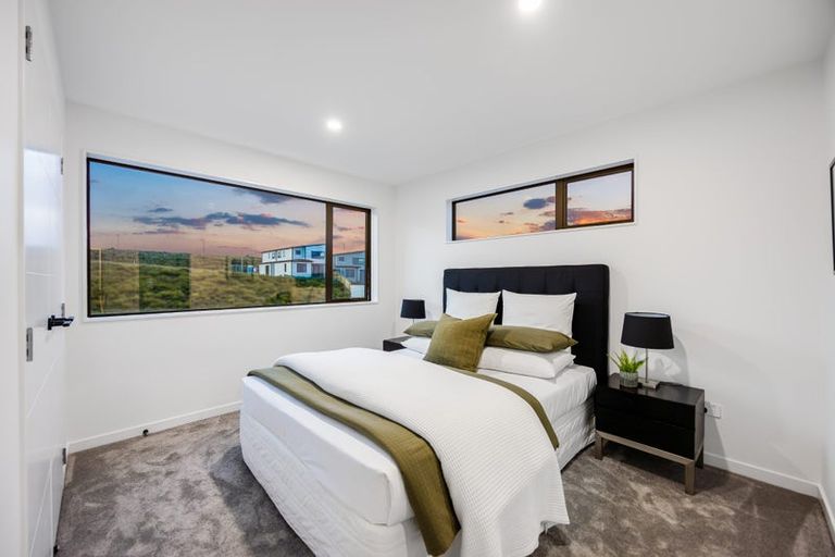 Photo of property in 7 Pakirikiri Street, Long Bay, Auckland, 0630