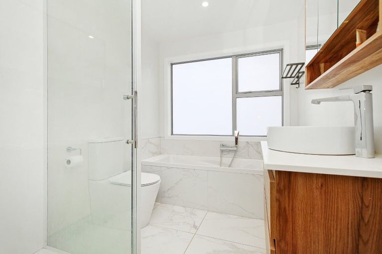 Photo of property in 6b Homebush Road, Khandallah, Wellington, 6035