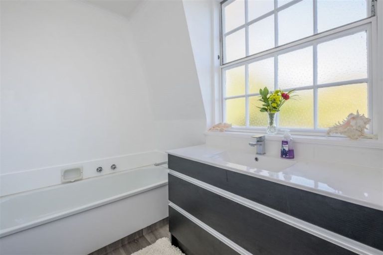 Photo of property in 34 Burn Street, Levin, 5510