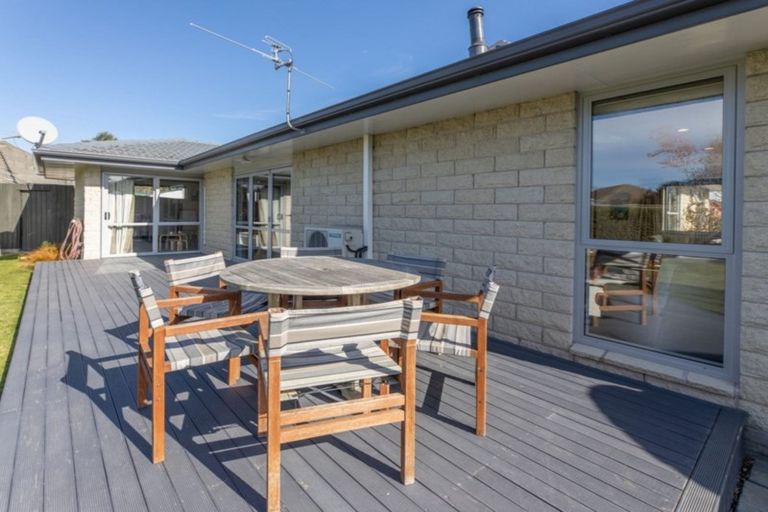 Photo of property in 11 Goya Place, Bishopdale, Christchurch, 8051