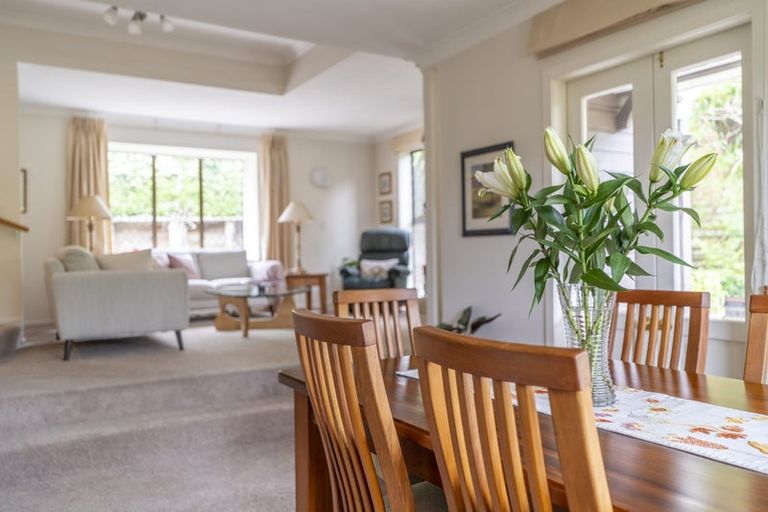 Photo of property in 6 Burbank Crescent, Churton Park, Wellington, 6037