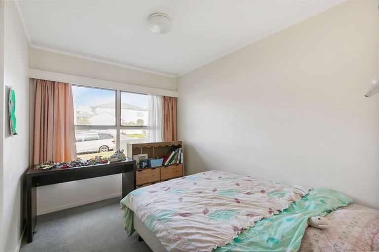 Photo of property in 3/27 Corunna Road, Milford, Auckland, 0620
