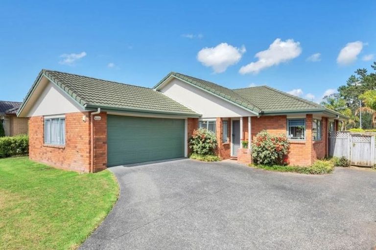 Photo of property in 81 Hillwell Drive, Henderson, Auckland, 0612