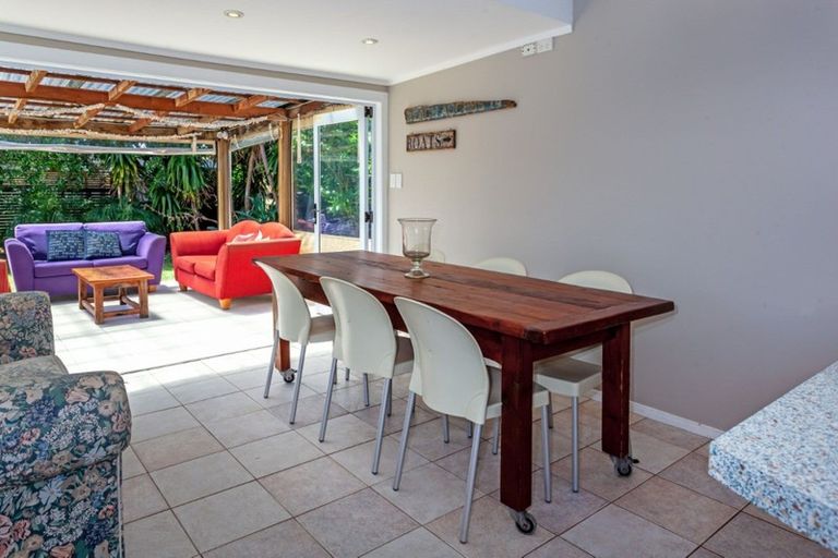Photo of property in 302b Given Avenue, Whangamata, 3620