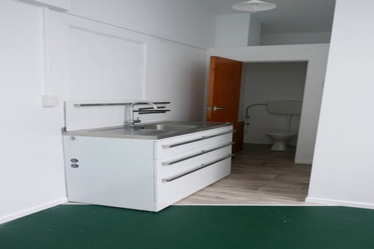 Photo of property in 20 Mclean Street, Strandon, New Plymouth, 4312