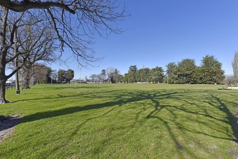 Photo of property in 78 Sawyers Arms Road, Northcote, Christchurch, 8052