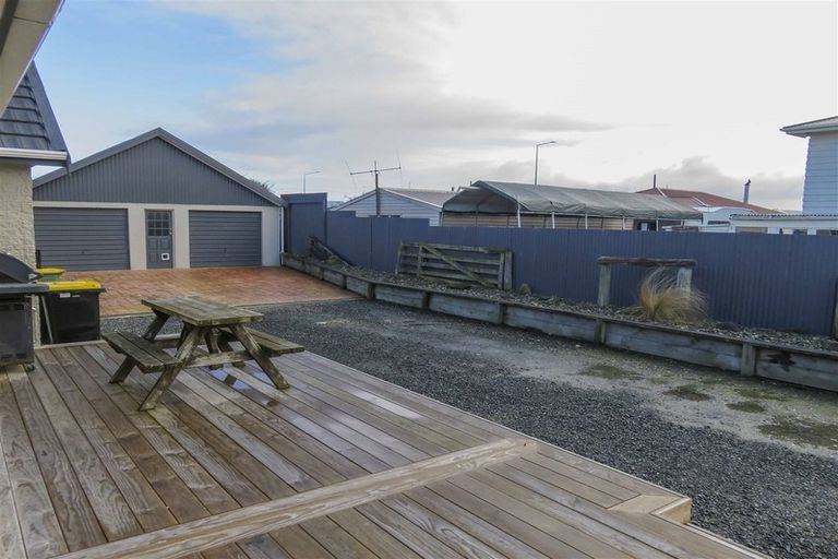 Photo of property in 11 Chesney Street, Heidelberg, Invercargill, 9812