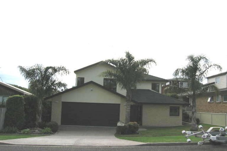 Photo of property in 20 Waiake Street, Torbay, Auckland, 0630