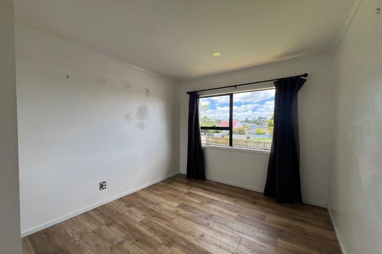 Photo of property in 14 Sabana Place, Unsworth Heights, Auckland, 0632