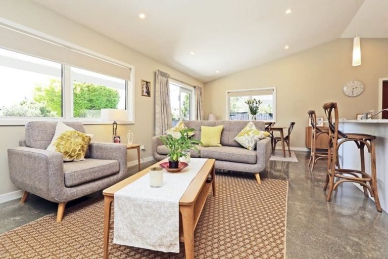 Photo of property in 24a Margaret Avenue, Havelock North, 4130