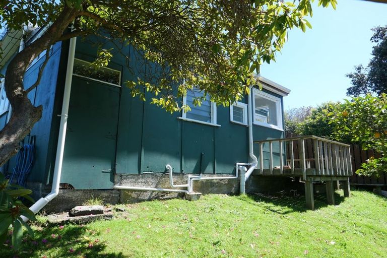 Photo of property in 5 Allen Road, Raumati Beach, Paraparaumu, 5032