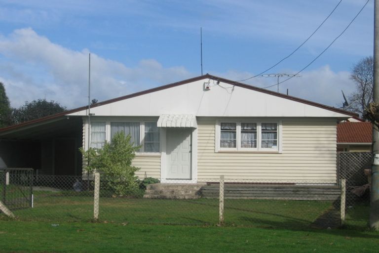 Photo of property in 1a Smiths Avenue, Papakura, 2110