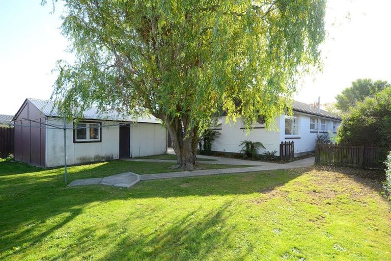 Photo of property in 27 Tuckers Road, Redwood, Christchurch, 8051