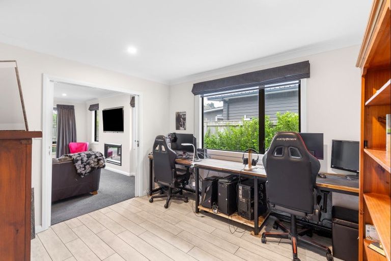 Photo of property in 12 Middleton Way, Ashhurst, 4810