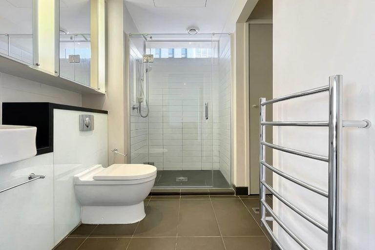 Photo of property in Summit Apartments, 7/184 Molesworth Street, Thorndon, Wellington, 6011