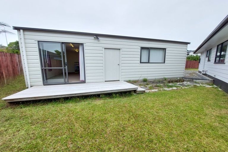 Photo of property in 75 Santiago Crescent, Unsworth Heights, Auckland, 0632